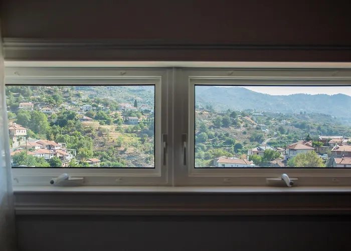 Archontiko Adamou * Kyperounda