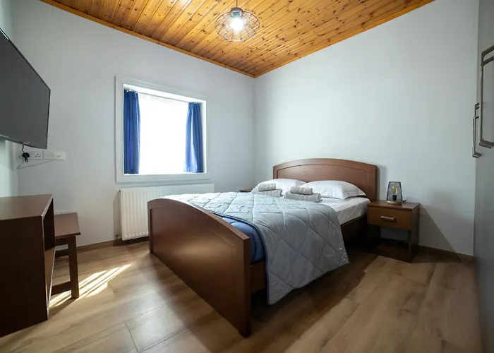 Archontiko Adamou * Kyperounda