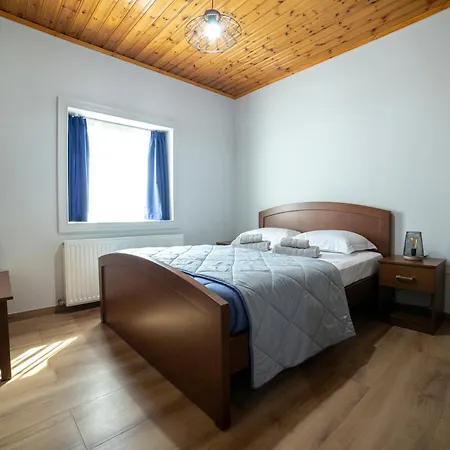 Archontiko Adamou * Kyperounta