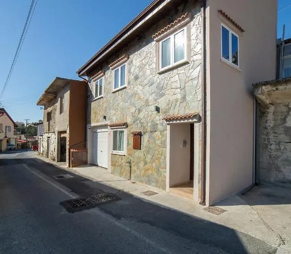 Archontiko Adamou בית נופש קיפרונדה